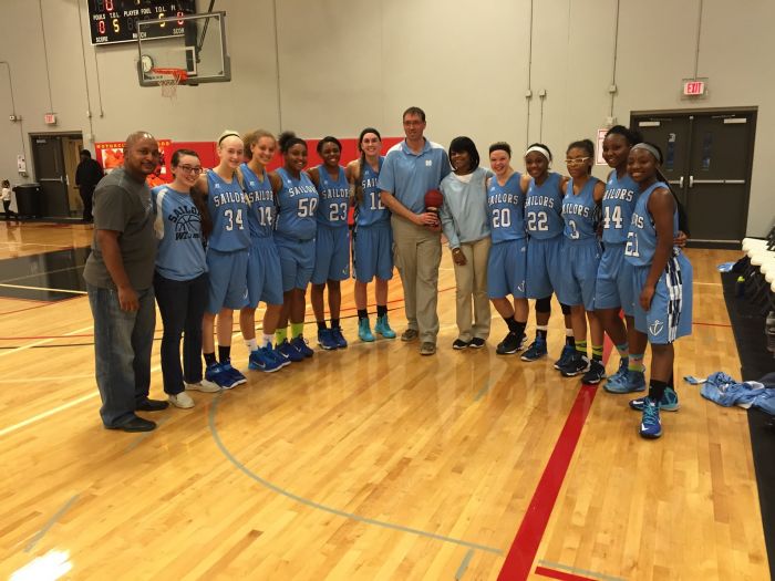 Muskegon Mona Shores bounces back with victory over Detroit Renaissance 62-47